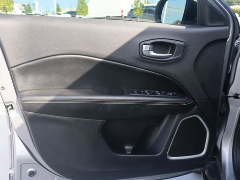 Used 2019 Jeep Compass Sport image 28