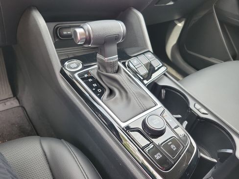 Used 2023 Kia Sportage EX FWD image 15