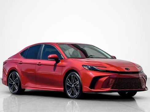 Certified 2025 Toyota Camry XSE FWD image 7