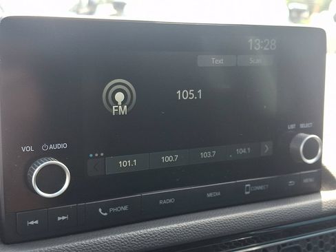 Used 2022 Honda Civic EX image 17