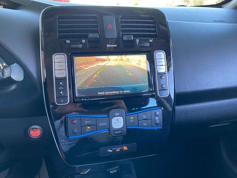 Used 2016 Nissan Leaf SV FWD image 61