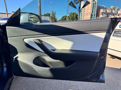 Used 2021 Tesla Model 3 Long Range image 20