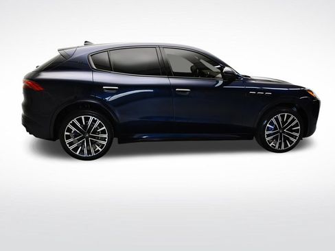 Used 2023 Maserati Grecale Modena AWD/4WD image 9