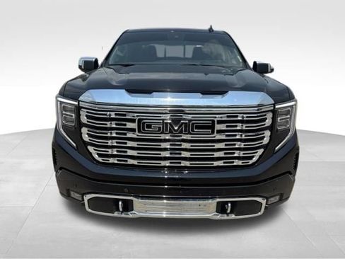 Used 2024 GMC Sierra 1500 Denali w/ Denali Reserve Package AWD/4WD image 8