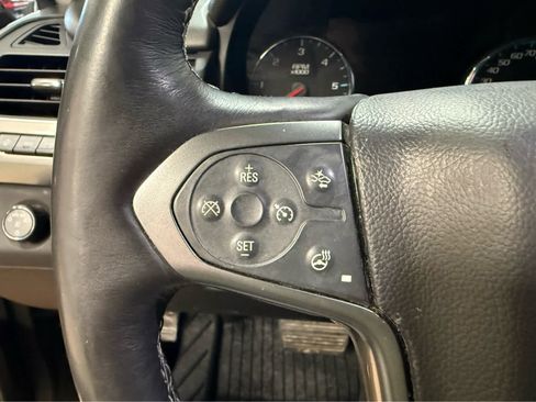 Used 2017 Chevrolet Suburban Premier AWD/4WD image 19