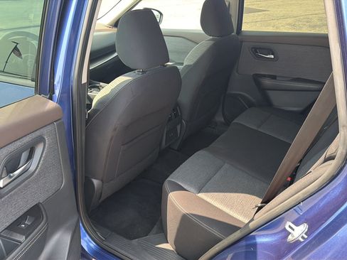 Used 2021 Nissan Rogue SV AWD/4WD image 14