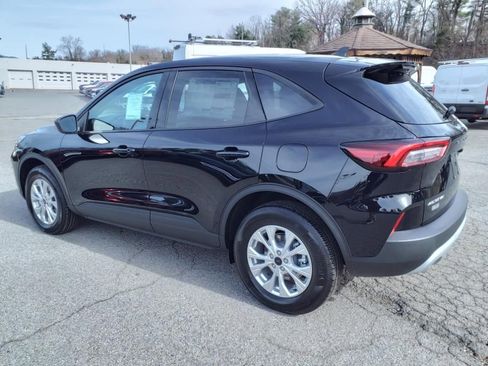 Used 2025 Ford Escape Active w/ Cold Weather Package image 7