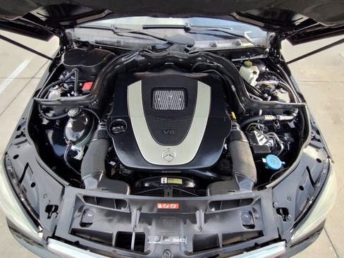 Used 2010 Mercedes-Benz C 300 Sedan image 43