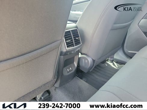 New 2026 Kia Sportage LX FWD image 13