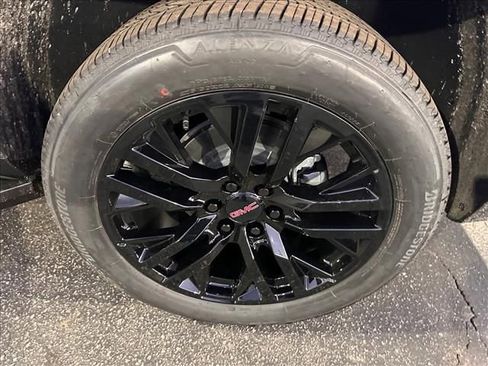 New 2026 GMC Yukon Elevation image 15