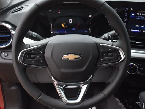 New 2026 Chevrolet Trax LT w/ Sunroof Package image 19