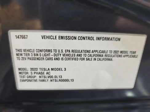 Used 2022 Tesla Model 3 RWD image 15