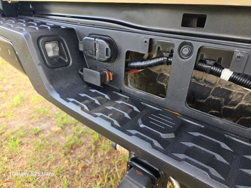 Used 2017 Toyota Tacoma TRD Off-Road w/ Tow Package (A/T) AWD/4WD image 28