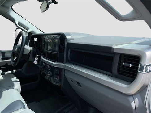 Used 2023 Ford F250 XL w/ XL Chrome Package image 26