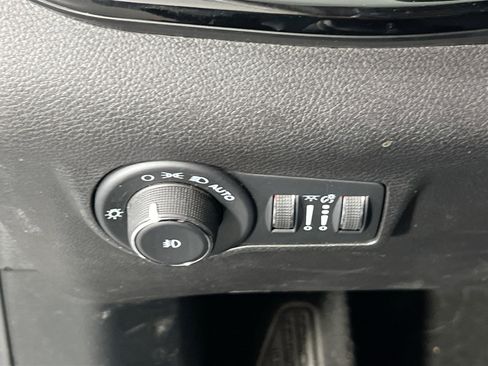 Used 2022 Jeep Compass Trailhawk w/ Trailhawk Convenience Group AWD/4WD image 10