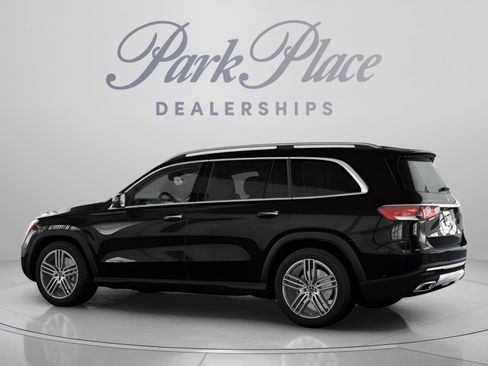 Used 2026 Mercedes-Benz GLS 450 4MATIC image 10