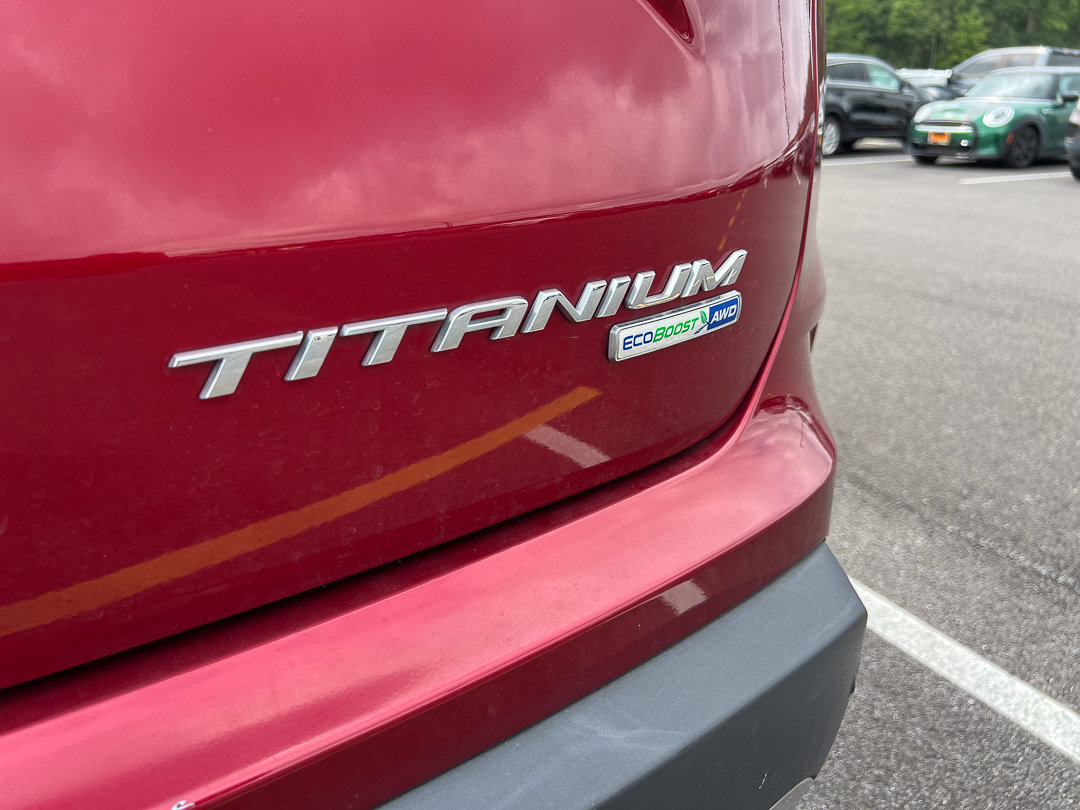 Used 2019 Ford Edge Titanium w/ Equipment Group 301A AWD/4WD image 4