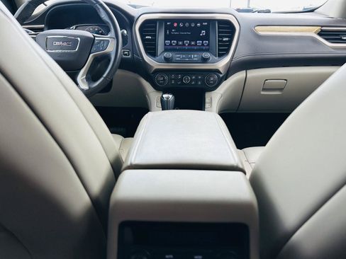 Used 2018 GMC Acadia Denali w/ Technology Package AWD/4WD image 30