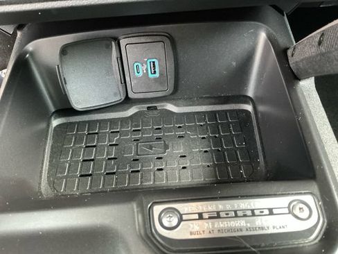 Used 2024 Ford Bronco Outer Banks AWD/4WD image 23