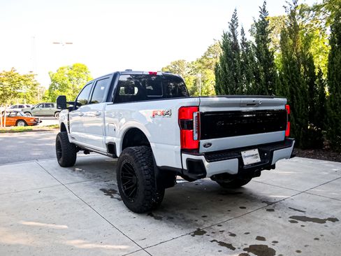 Used 2026 Ford F250 Platinum AWD/4WD image 8