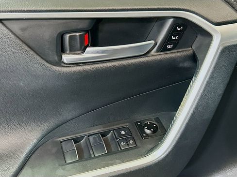 Used 2019 Toyota RAV4 Limited w/ Advanced Technology Package FWD image 16