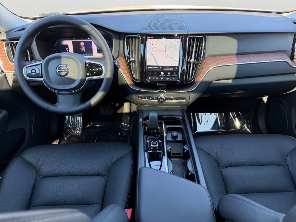 Certified 2024 Volvo XC60 B5 Plus w/ Climate Package AWD/4WD image 14