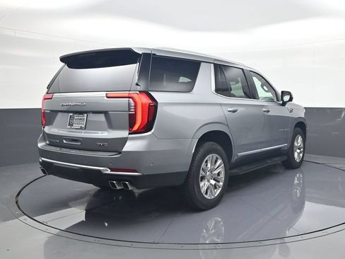 Used 2025 GMC Yukon Denali AWD/4WD image 10
