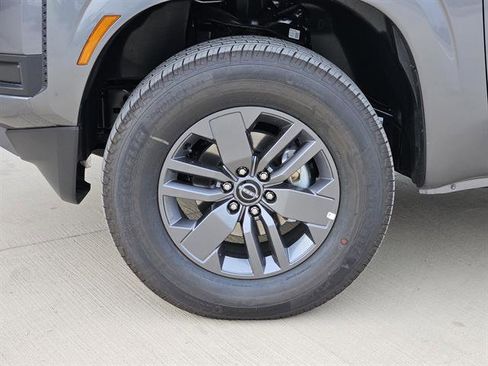 Used 2026 Nissan Frontier SV w/ Tow Package image 7