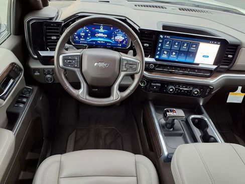 Used 2023 Chevrolet Silverado 1500 RST w/ Convenience Package II AWD/4WD image 3