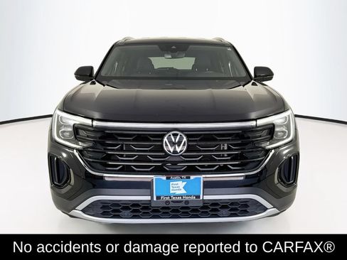 Used 2024 Volkswagen Atlas Cross Sport SE FWD image 2
