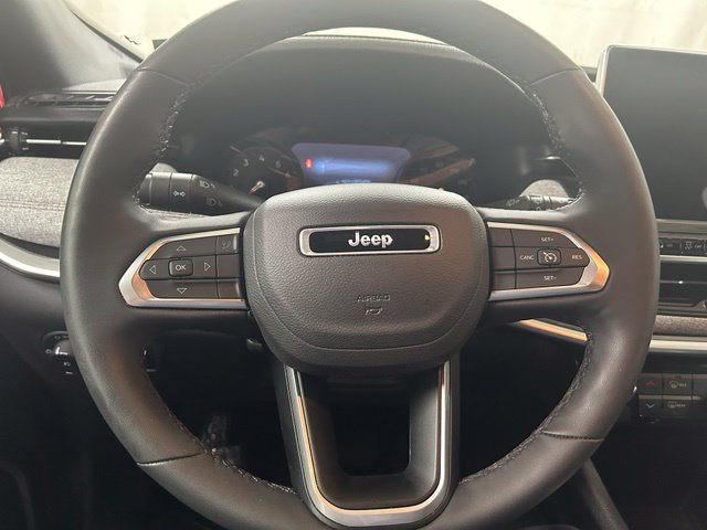 Used 2024 Jeep Compass Latitude AWD/4WD image 18