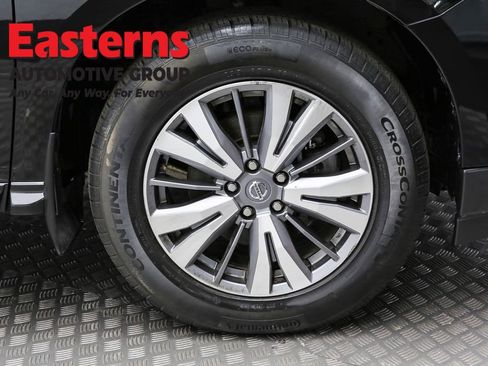 Used 2020 Nissan Pathfinder S image 32