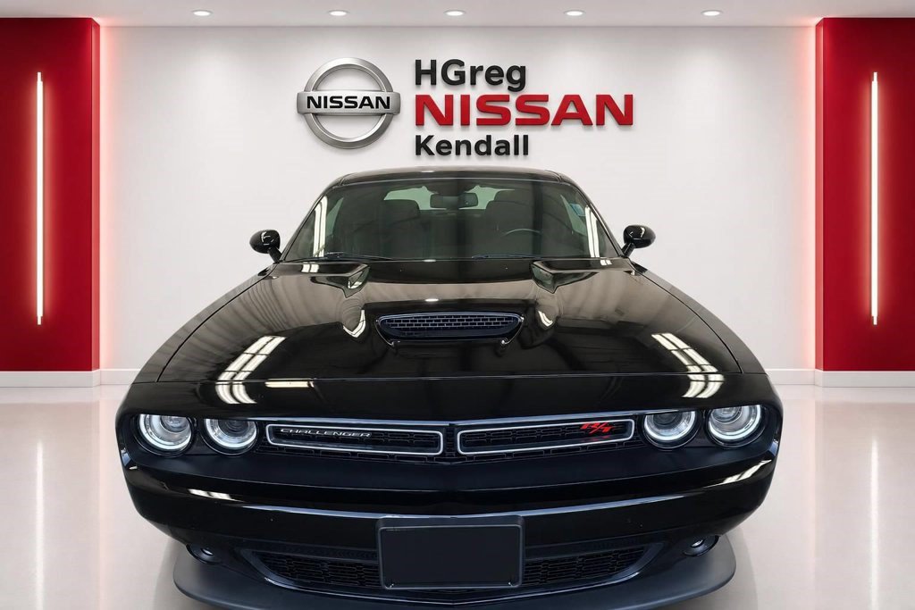 Used 2022 Dodge Challenger R/T RWD image 7
