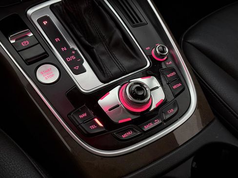 Used 2017 Audi Q5 2.0T Premium Plus w/ Technology Package image 40