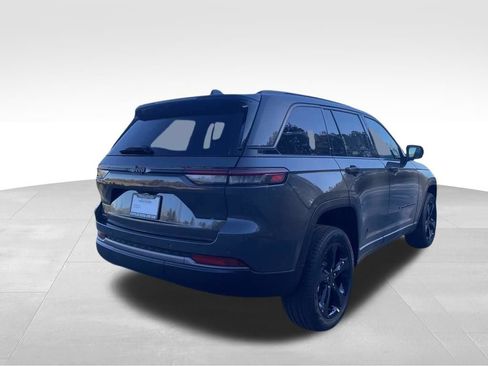 New 2026 Jeep Grand Cherokee Limited w/ Limited Altitude Package RWD image 5