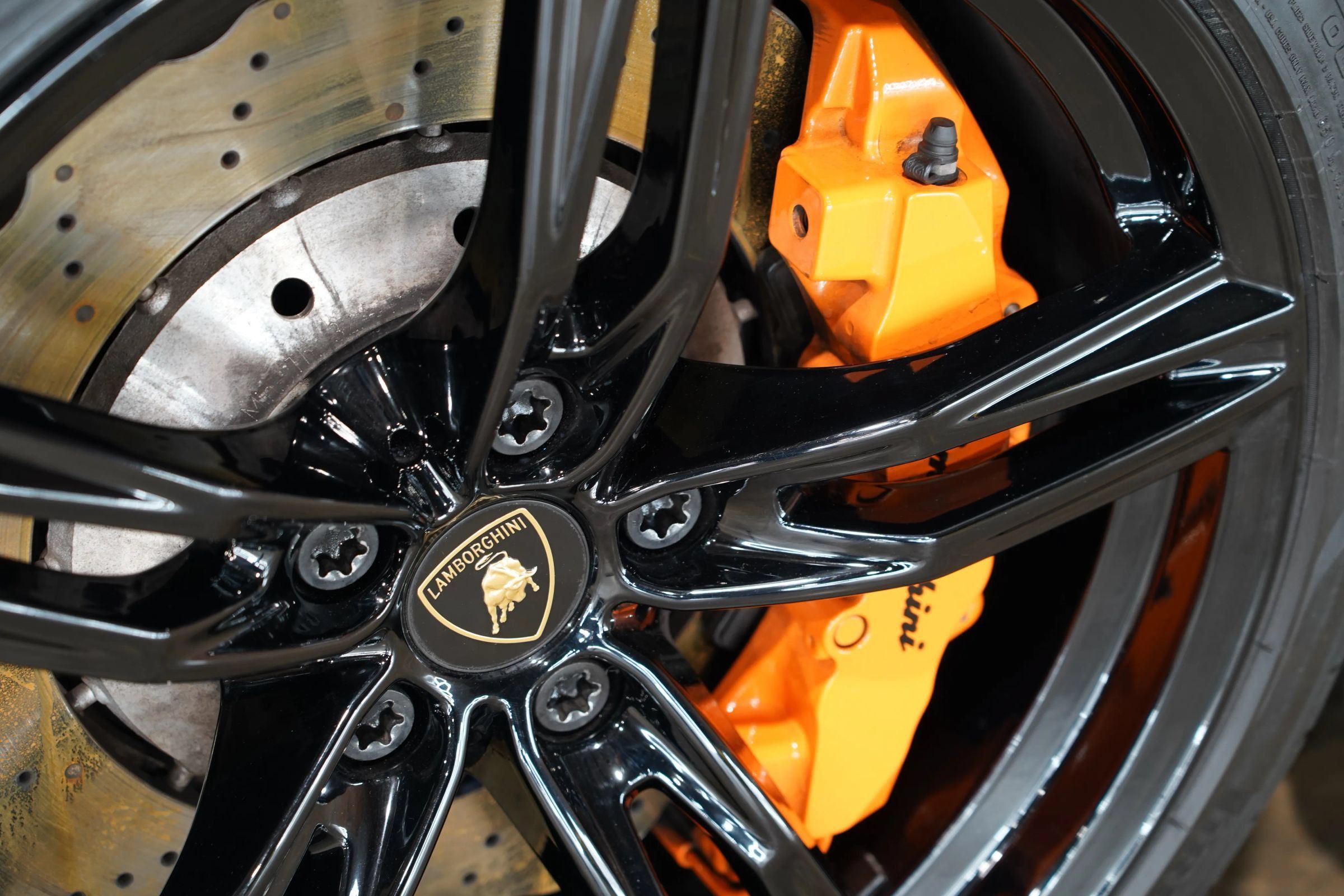 Used 2020 Lamborghini Huracan EVO RWD image 77