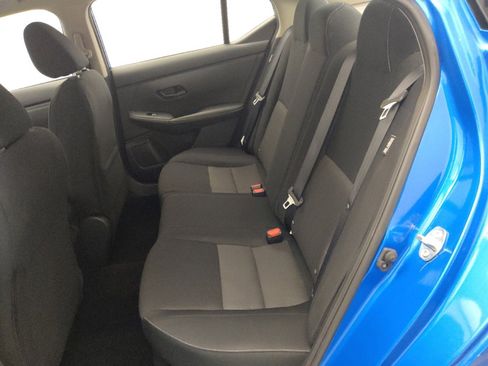 Used 2025 Nissan Sentra SV FWD image 18