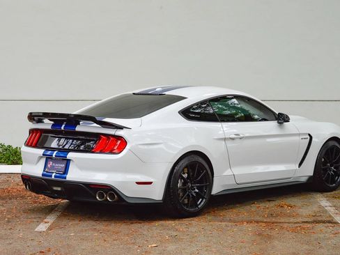 Used 2018 Ford Mustang Shelby GT350 w/ Convenience Package RWD image 17