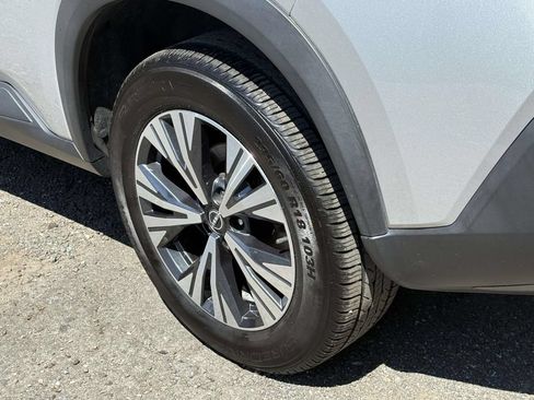 Used 2023 Nissan Rogue SV AWD/4WD image 26