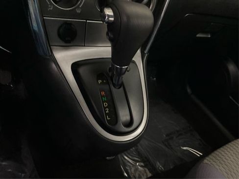 Used 2006 Toyota Matrix AWD image 30