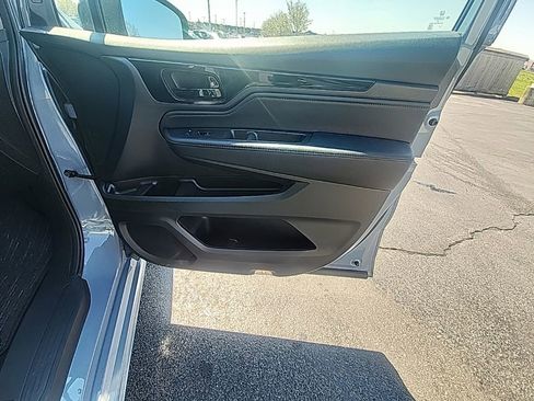 Used 2023 Honda Odyssey Touring image 30