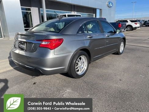 Used 2012 Chrysler 200 Touring image 6