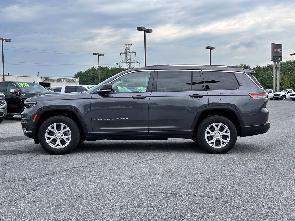 Used 2022 Jeep Grand Cherokee L Limited AWD/4WD image 7