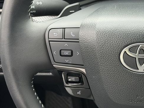 Certified 2025 Toyota Camry SE w/ Convenience Package image 14