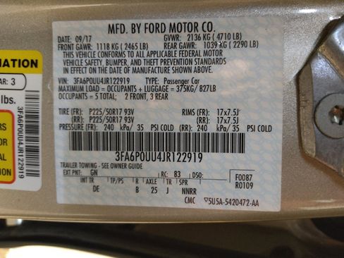 Used 2018 Ford Fusion S image 33