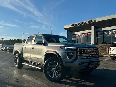 Used 2025 GMC Canyon Denali