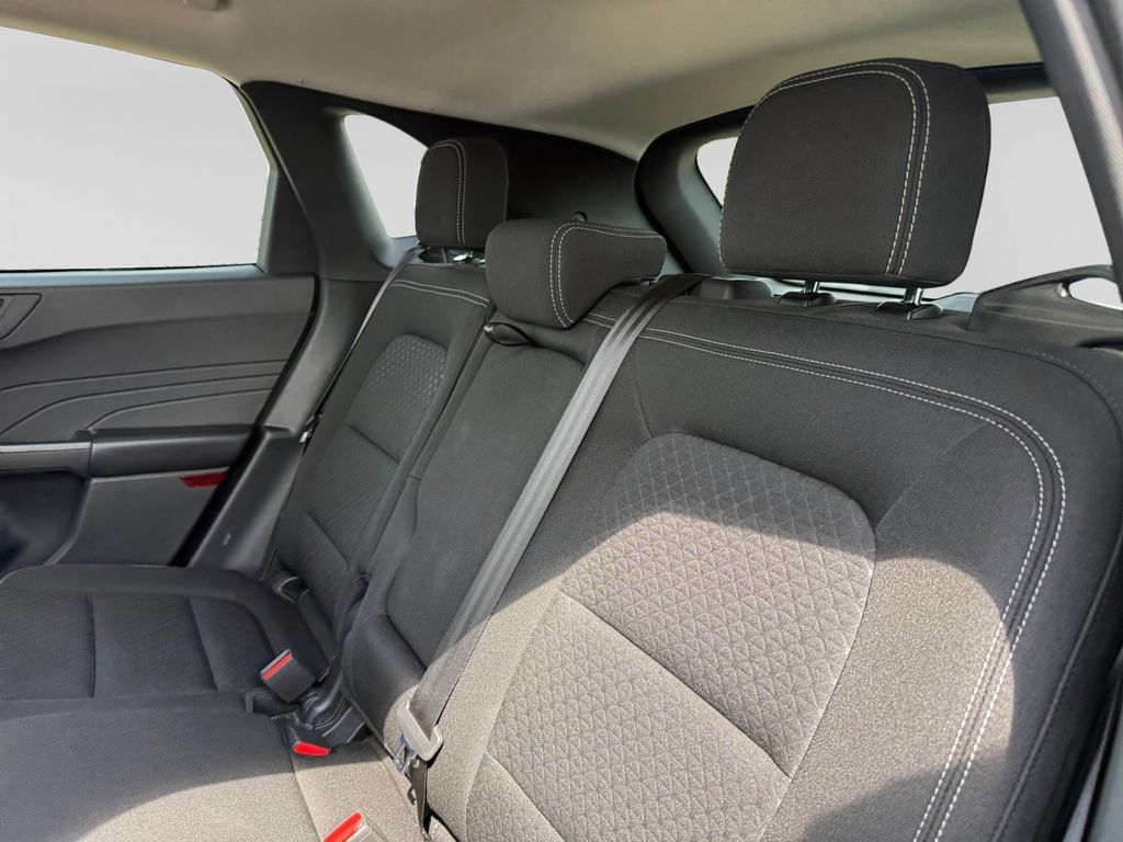 Used 2025 Ford Escape Active AWD/4WD image 33