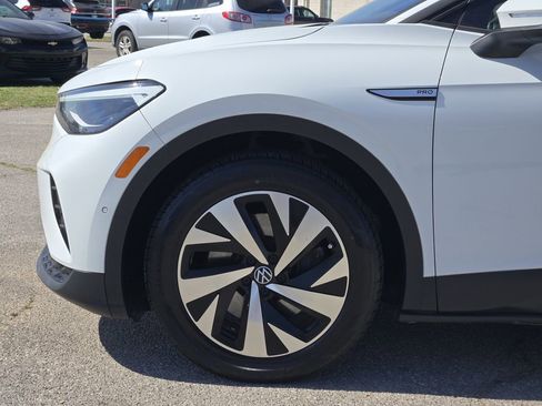 Used 2023 Volkswagen ID.4 Pro image 8