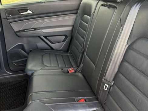 Used 2023 Volkswagen Atlas Cross Sport SEL Premium R-Line image 38