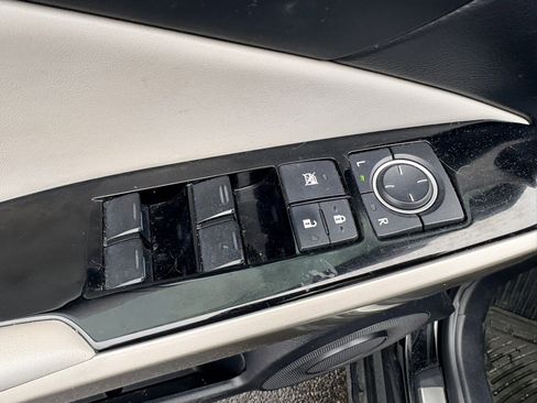 Used 2015 Lexus IS 250 AWD w/ Navigation System Package image 10